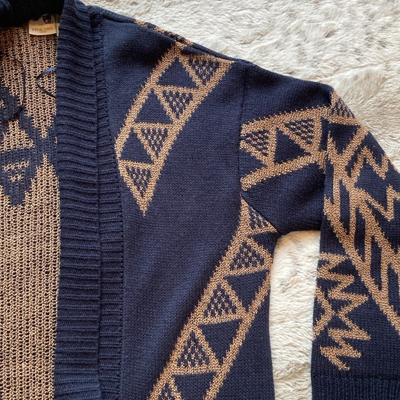 Pink Owl sweater. Size Small. - Picture 5 of 11